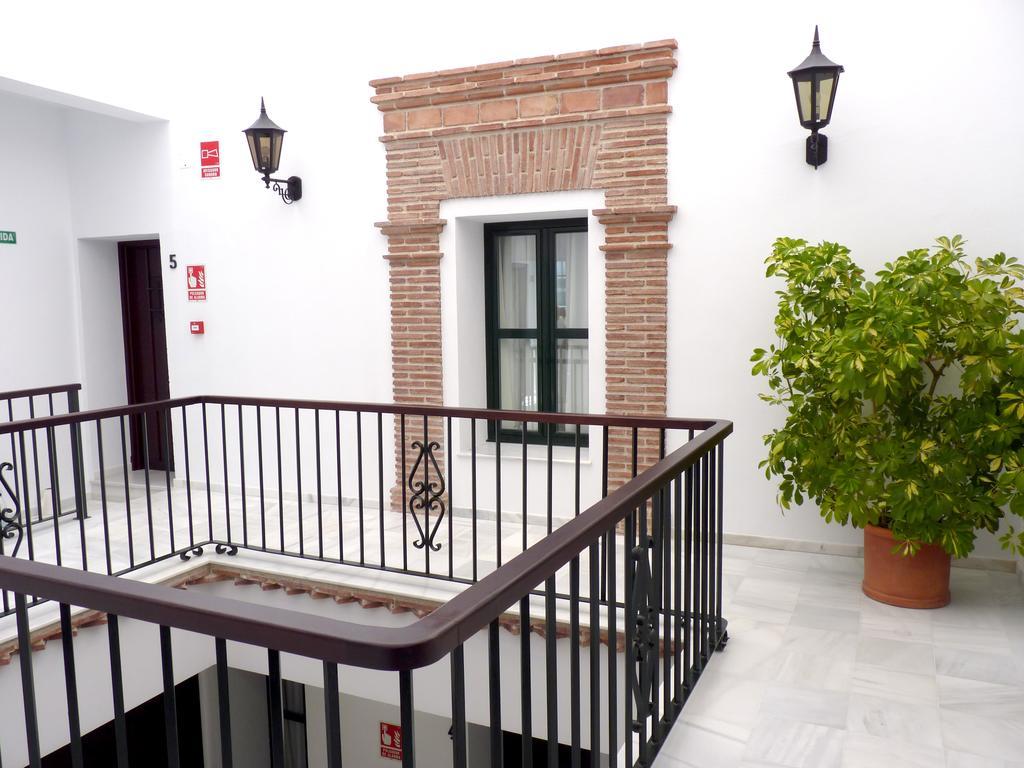 Hostal Boutique Casa La Laja Chiclana de la Frontera Exterior photo